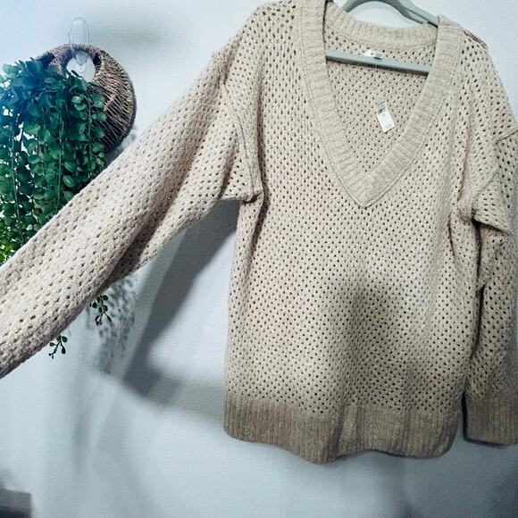 NEW Aerie Womens Open Knit Oversized V-Neck Sweater Medium Y2K Tan Minimalist - Picture 7 of 10